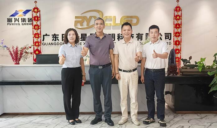 横栏曾镇长考察指导工作-1 横栏曾镇长考察指导工作-1